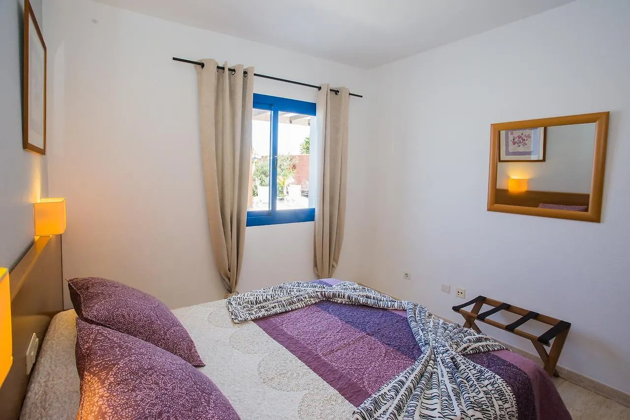 Las Marinas Deluxe Villa Playa Blanca  0*, Playa Blanca (Lanzarote)