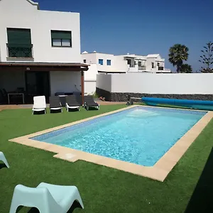  Holiday home Villaantonia Private Huge Heated Pool And Super Fast Wifi
